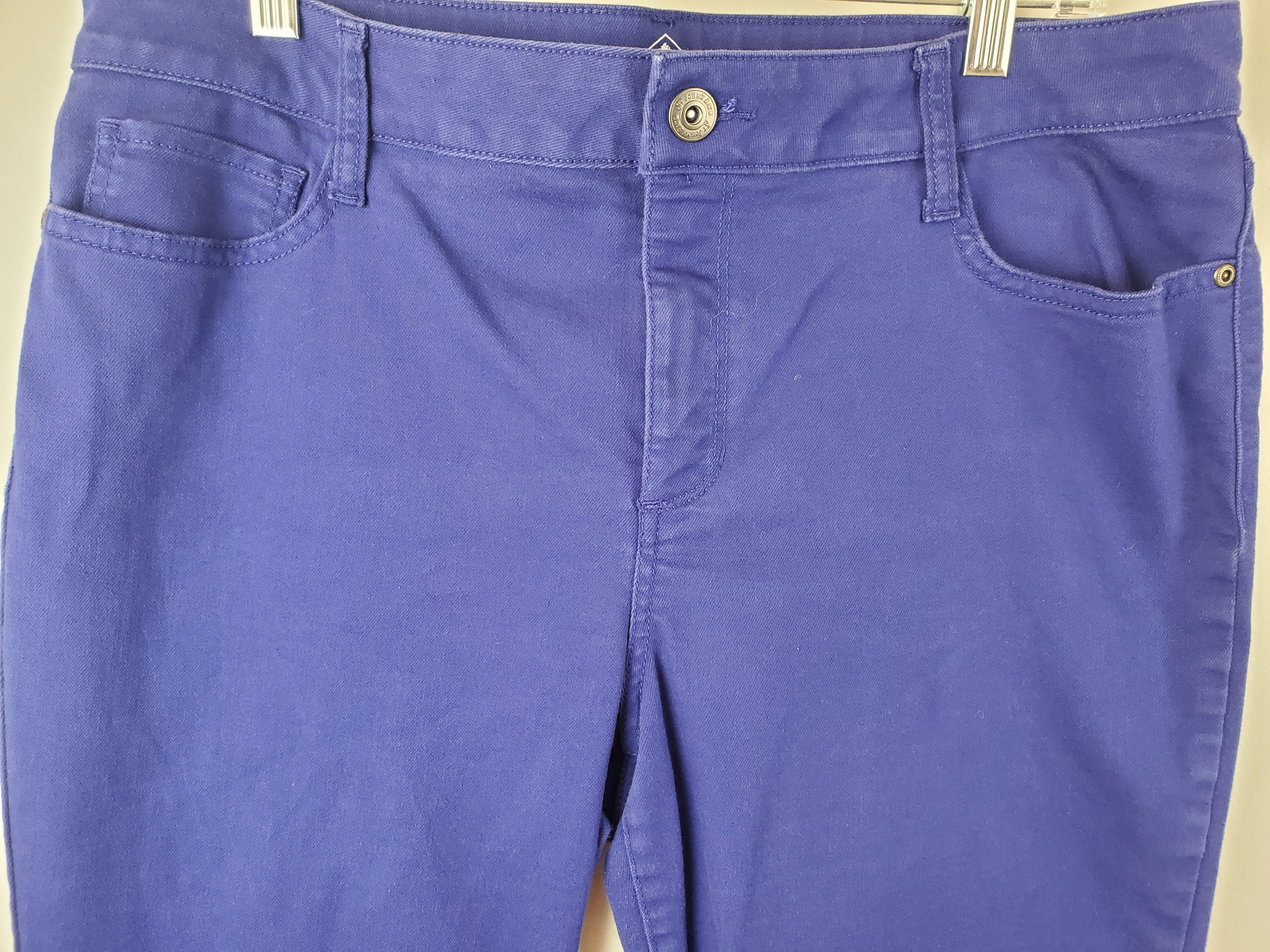 Women's St John's Bay Purple Capri Jeans