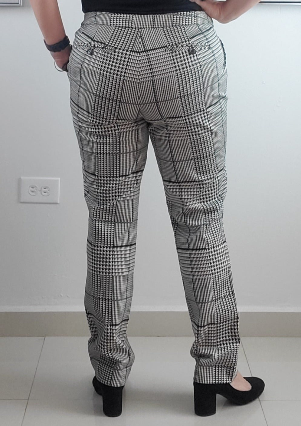 Women's Savile Row Co Black and White Casual Pants