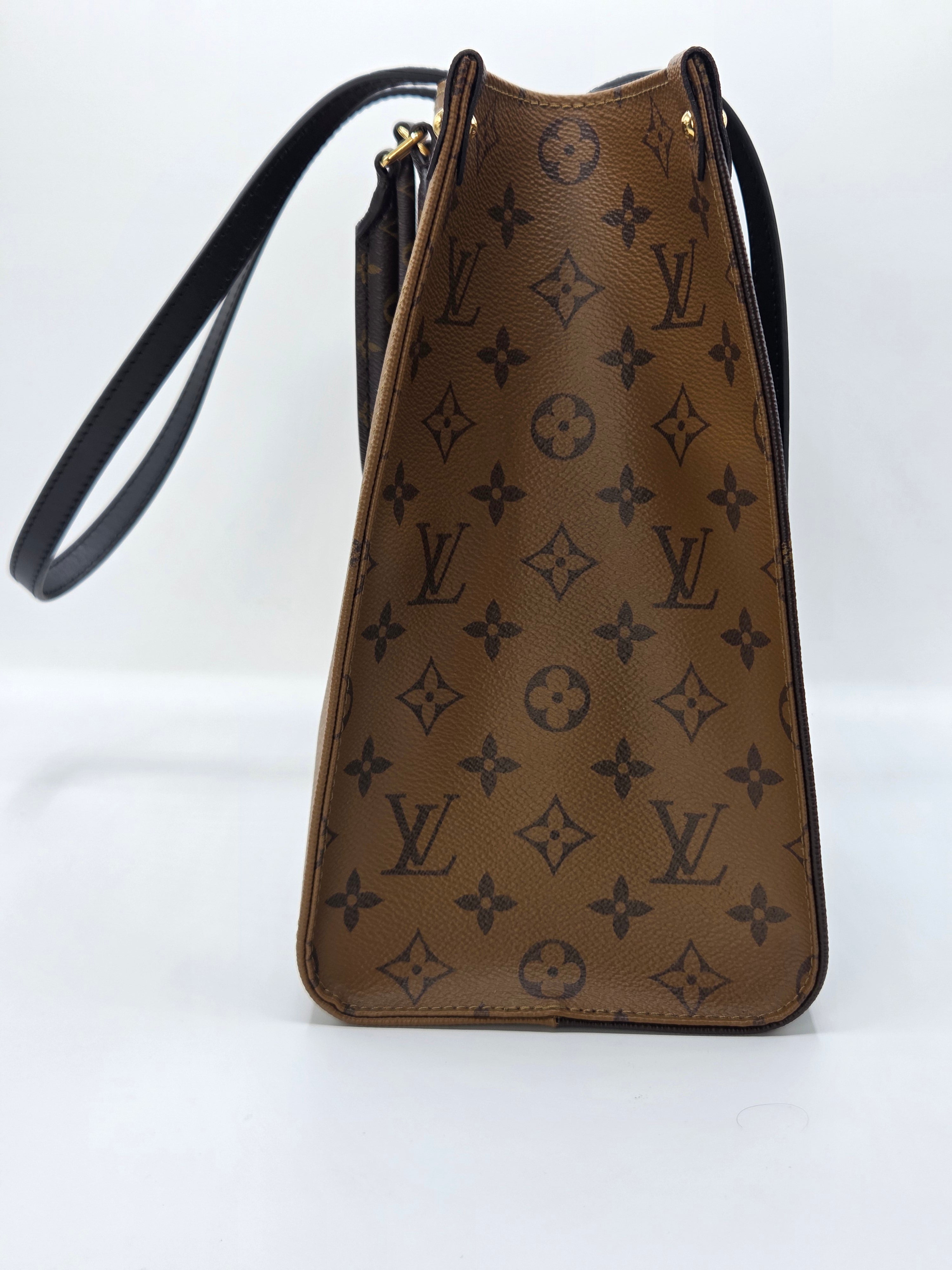 Women's On the Go MM Reverse Monogram